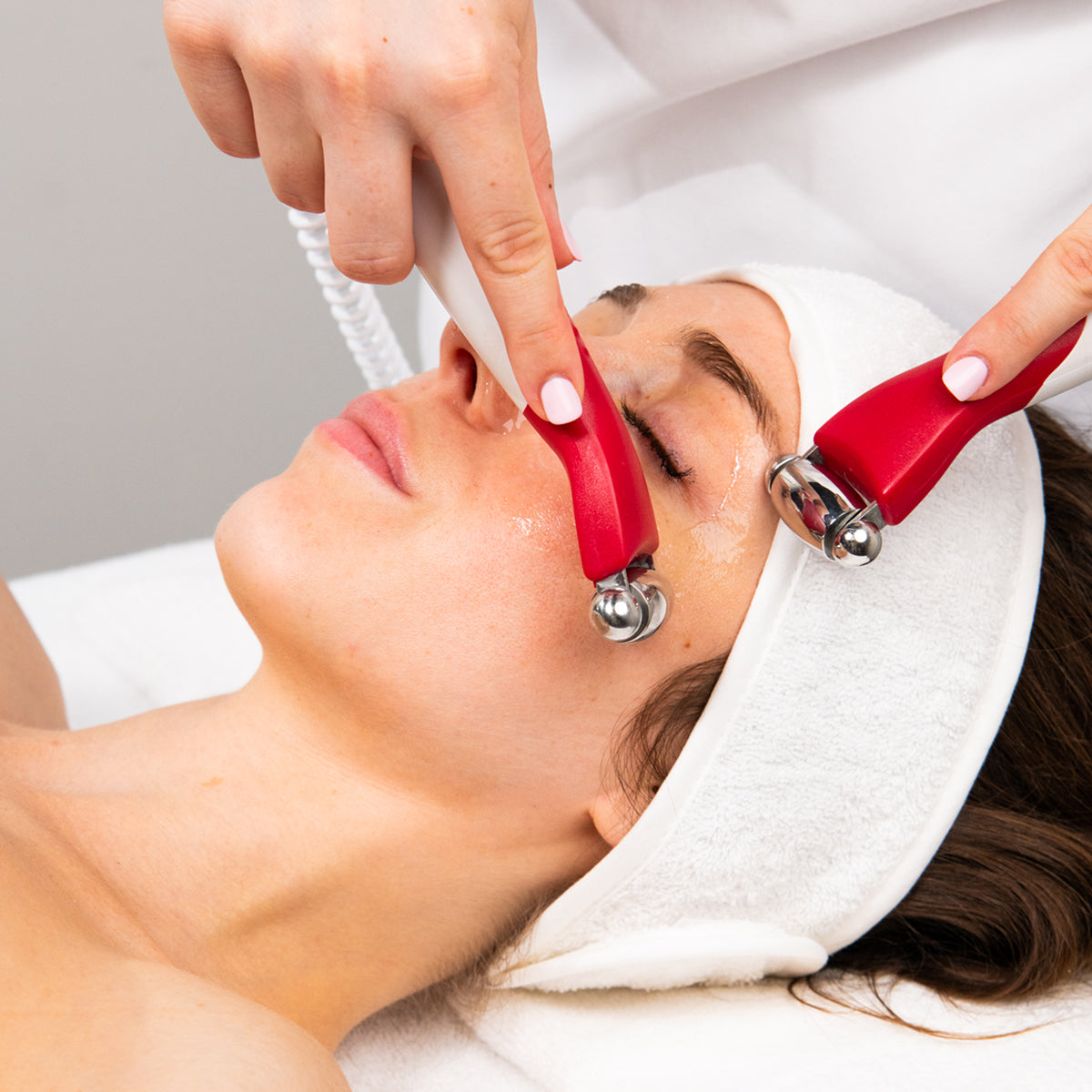Eye Lift Treatment